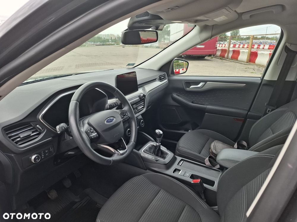 Ford Kuga 1.5 EcoBoost FWD Titanium - 6