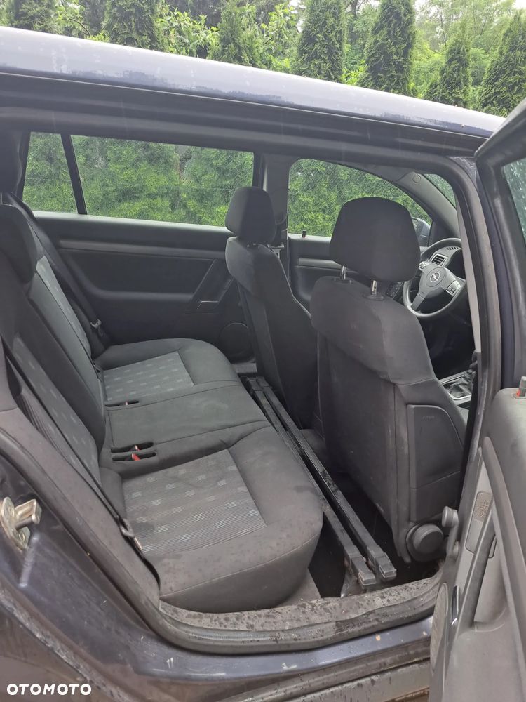 Opel Vectra 1.9 CDTI Essentia - 19