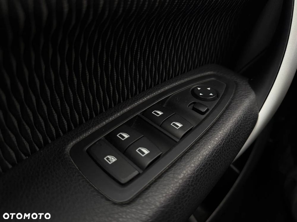 BMW Seria 1 116d - 20