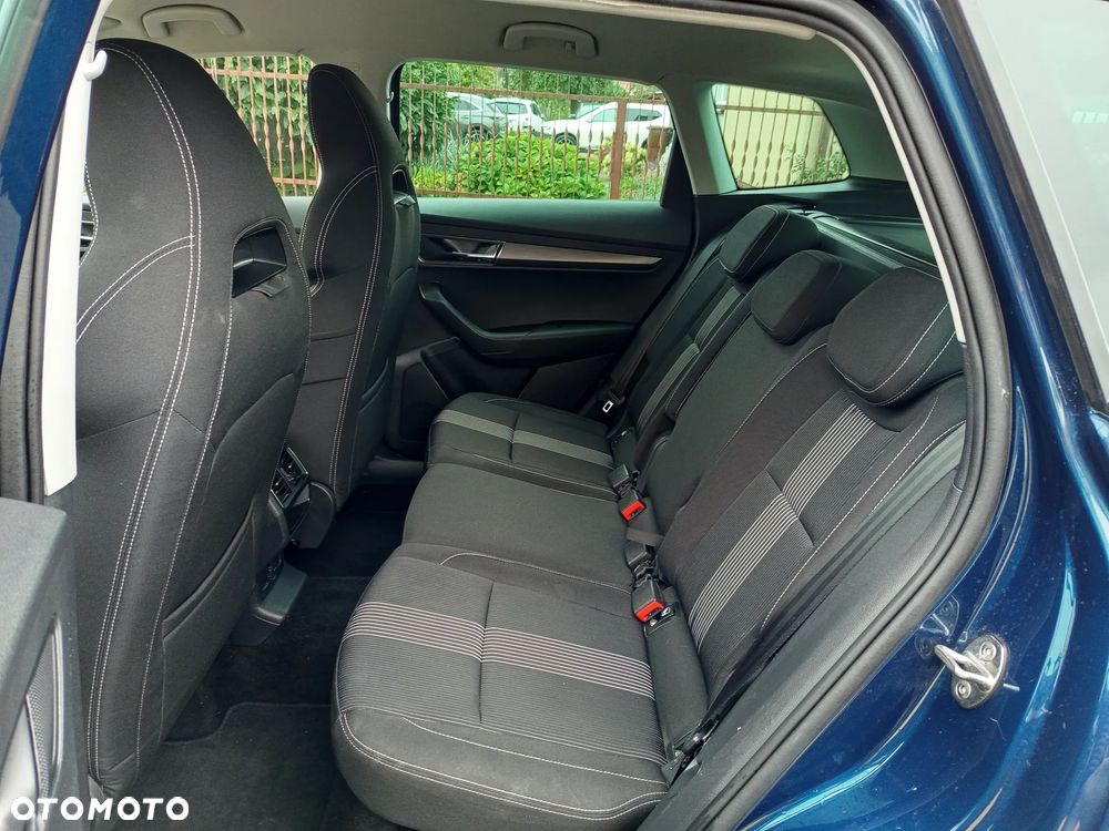 Skoda Karoq 1.5 TSI ACT 4x2 Ambition DSG - 13