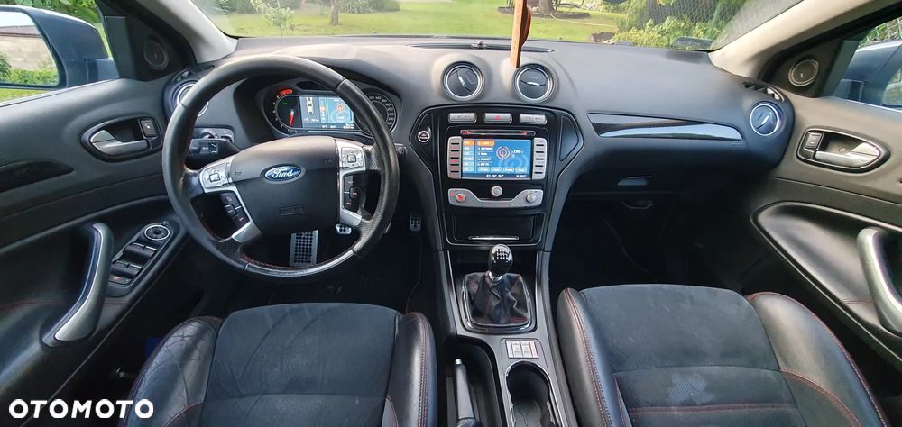 Ford Mondeo 2.5 Titanium S - 13
