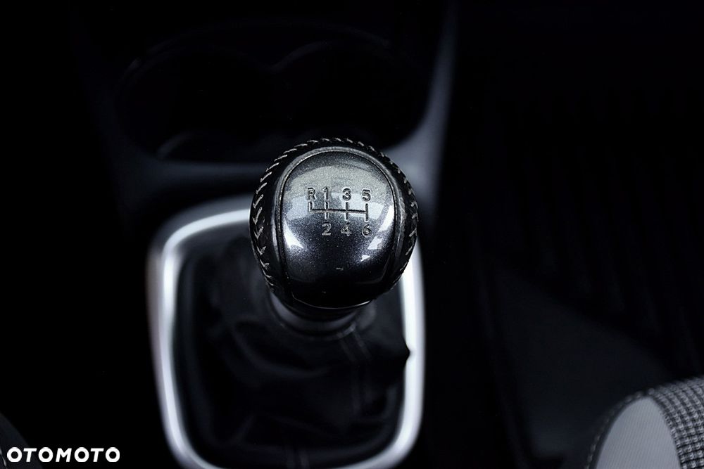 Toyota Yaris 1.5 20th Anniversary - 30