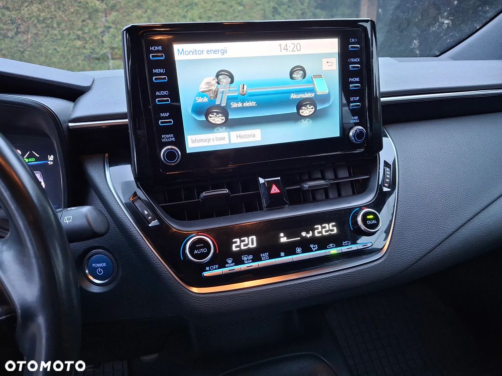 Toyota Corolla 1.8 Hybrid Comfort - 24