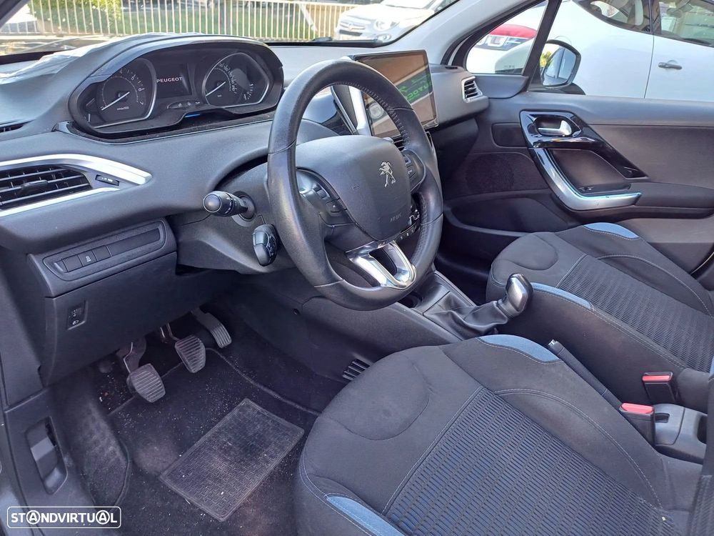 Peugeot 208 82 VTI Allure - 8