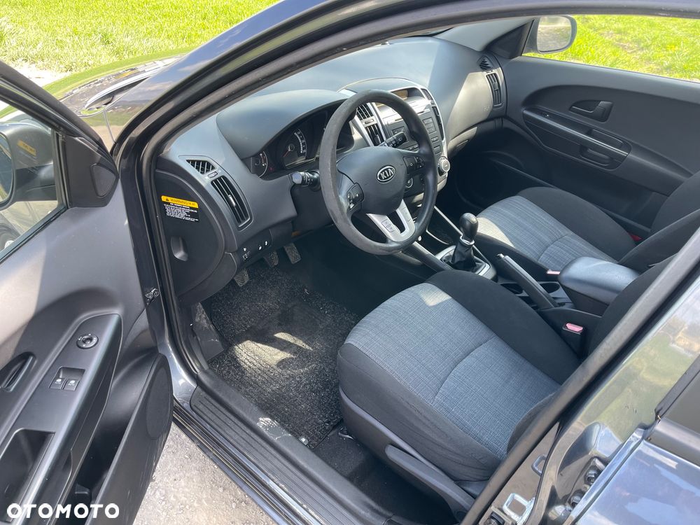 Kia Ceed 1.4 CVVT Vision - 11