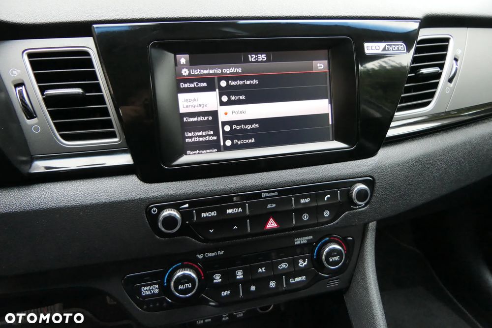 Kia Niro 1.6 GDI HEV 2WD OPF Edition 7 - 24
