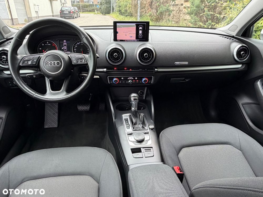 Audi A3 Limousine 30 TDI S tronic - 32