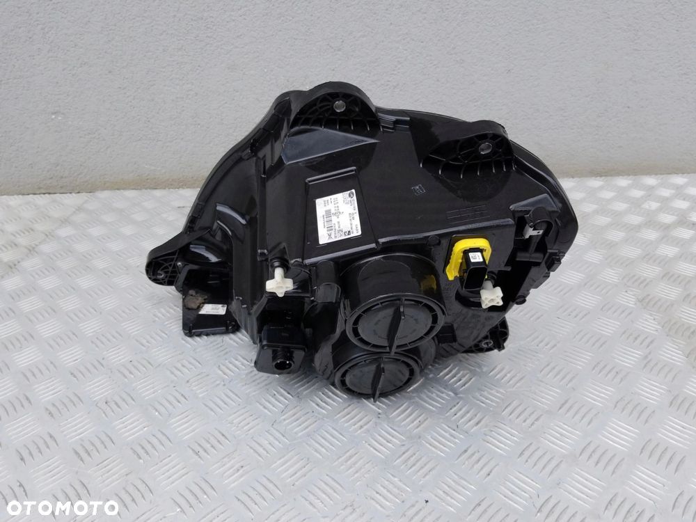 RELFEKTOR LAMPA PRAWA DAF CF XF EURO 6 - 3