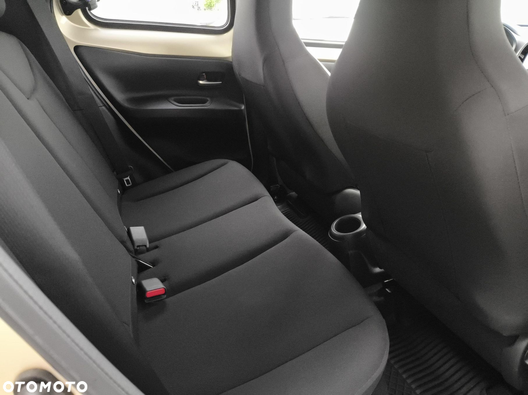 Toyota Aygo X 1.0 VVT-i Style CVT - 11