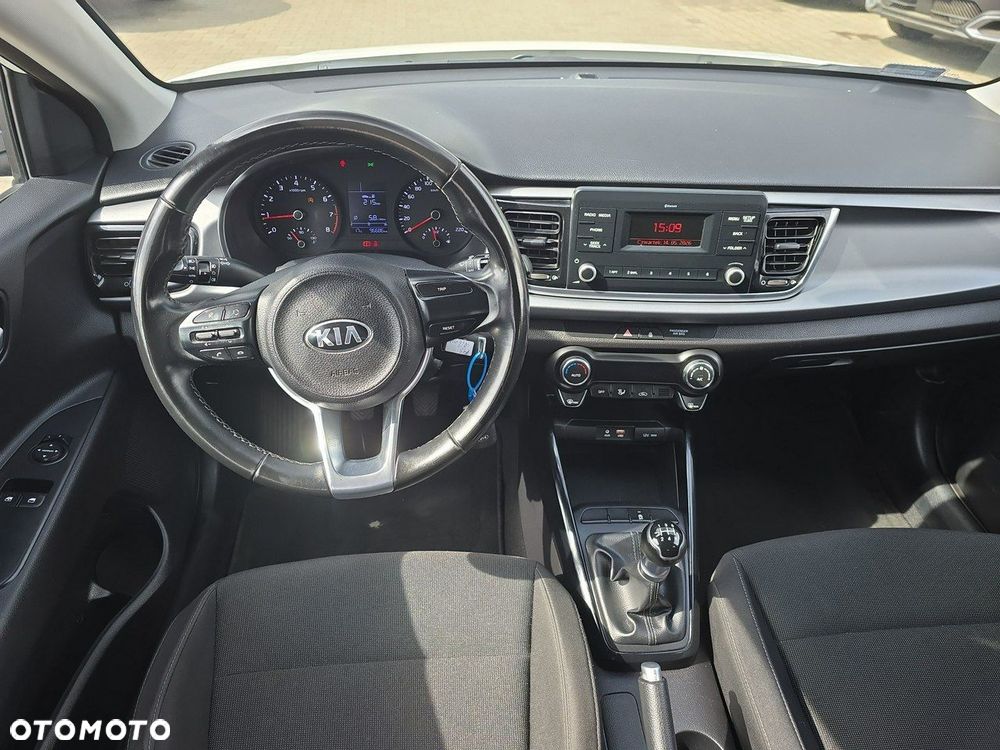 Kia Rio - 13