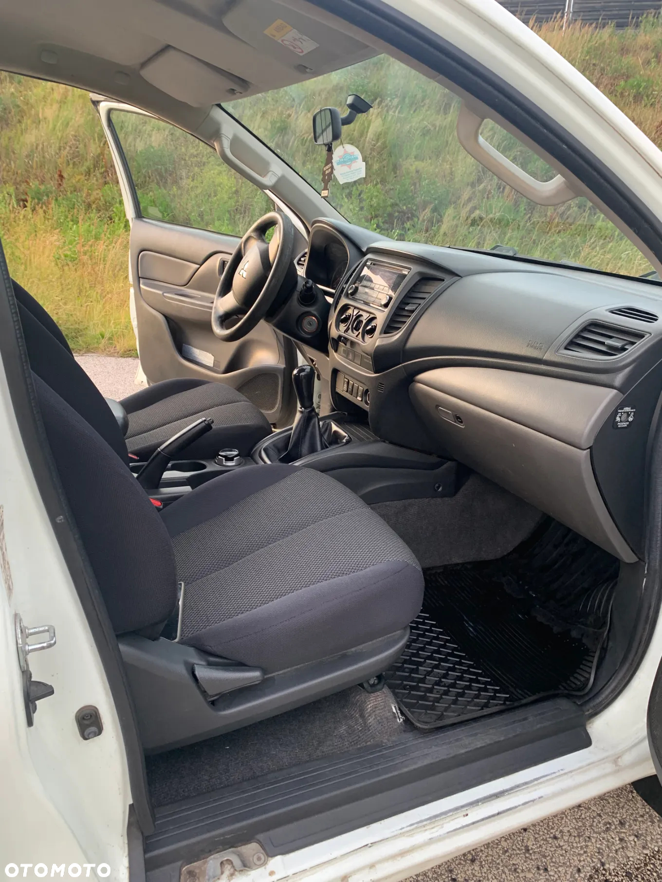 Mitsubishi L200 2.4 d CC Invite - 13