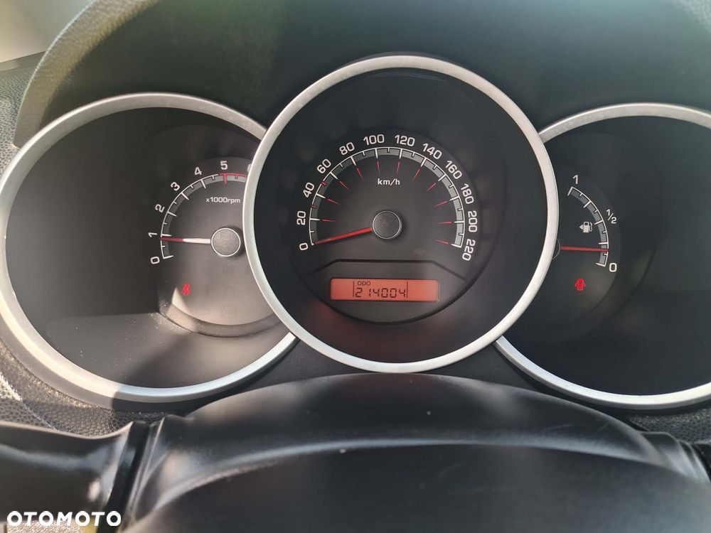 Kia Venga 1.4 CRDi L - 16