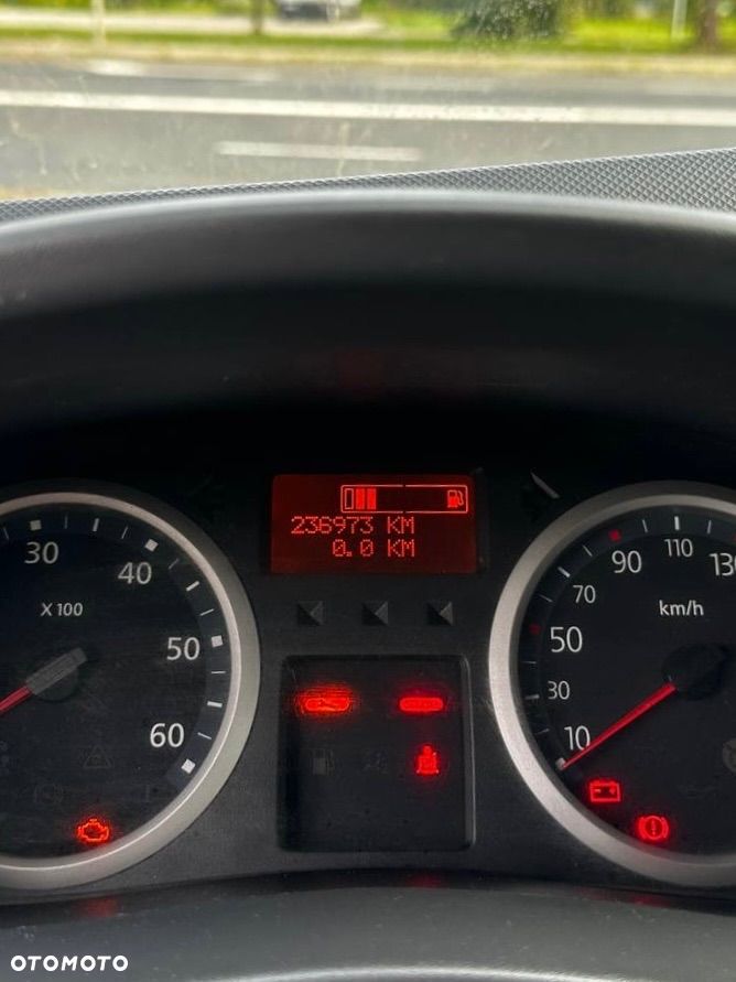 Renault Trafic - 14