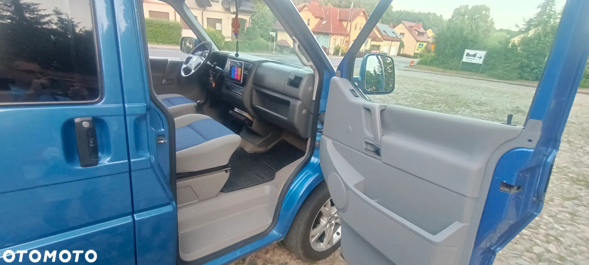 Volkswagen Multivan TDI - 23