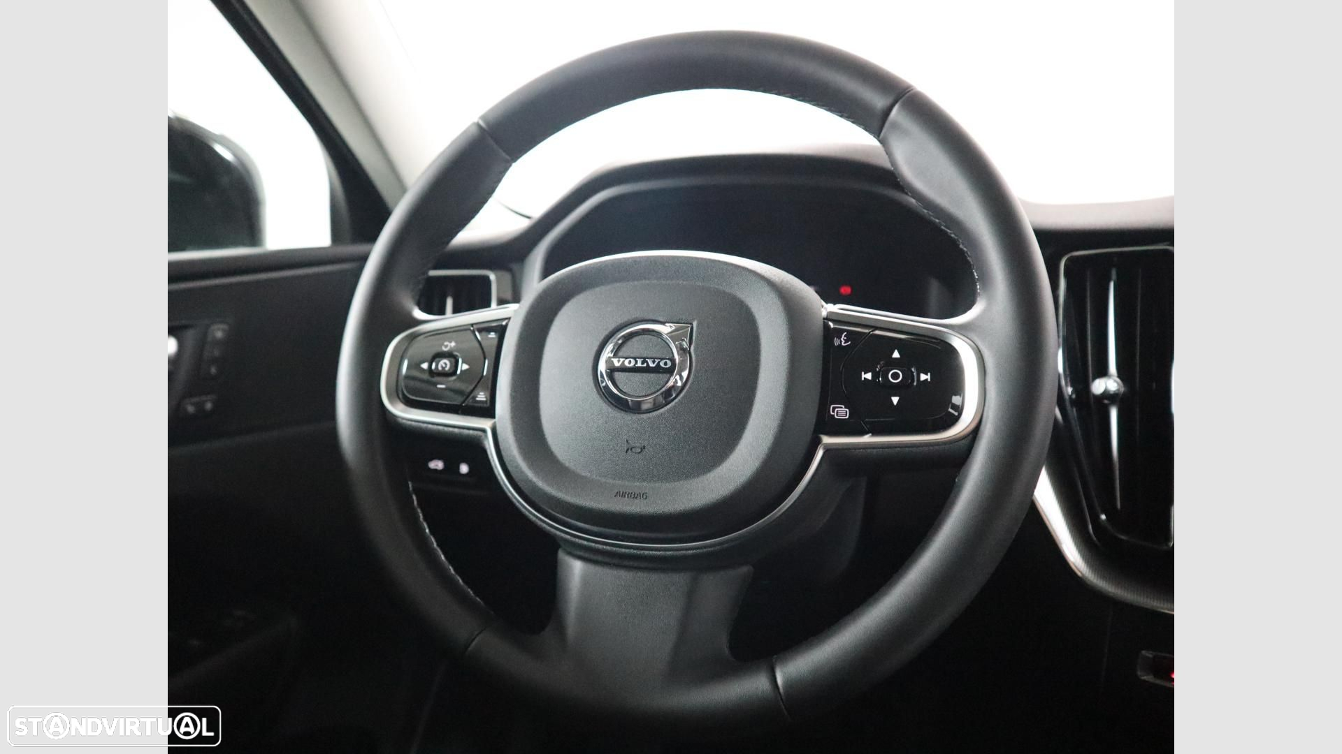 Volvo XC 60 2.0 T8 PHEV Plus Bright AWD - 8