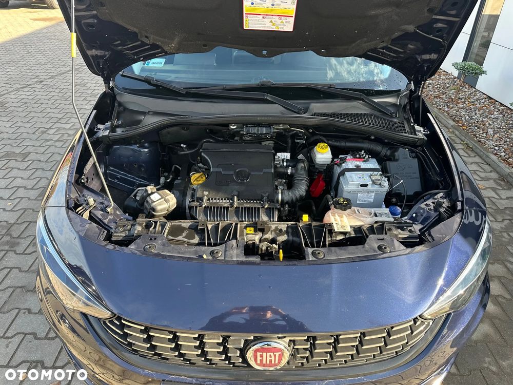 Fiat Tipo - 12