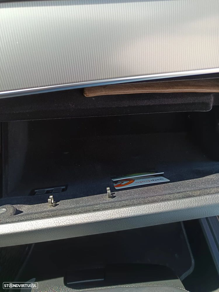 Mercedes-Benz E 220 BlueTEC BE Edition Auto. - 22