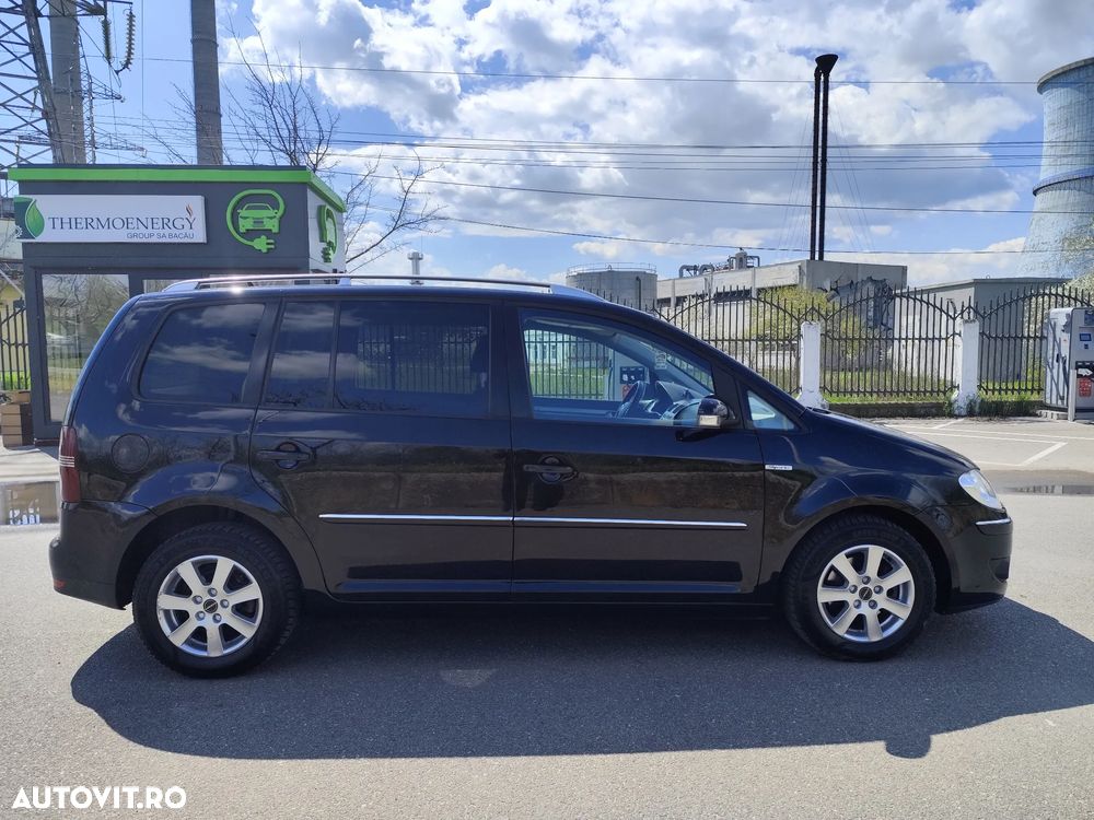 Volkswagen Touran 2.0TDI Highline - 27