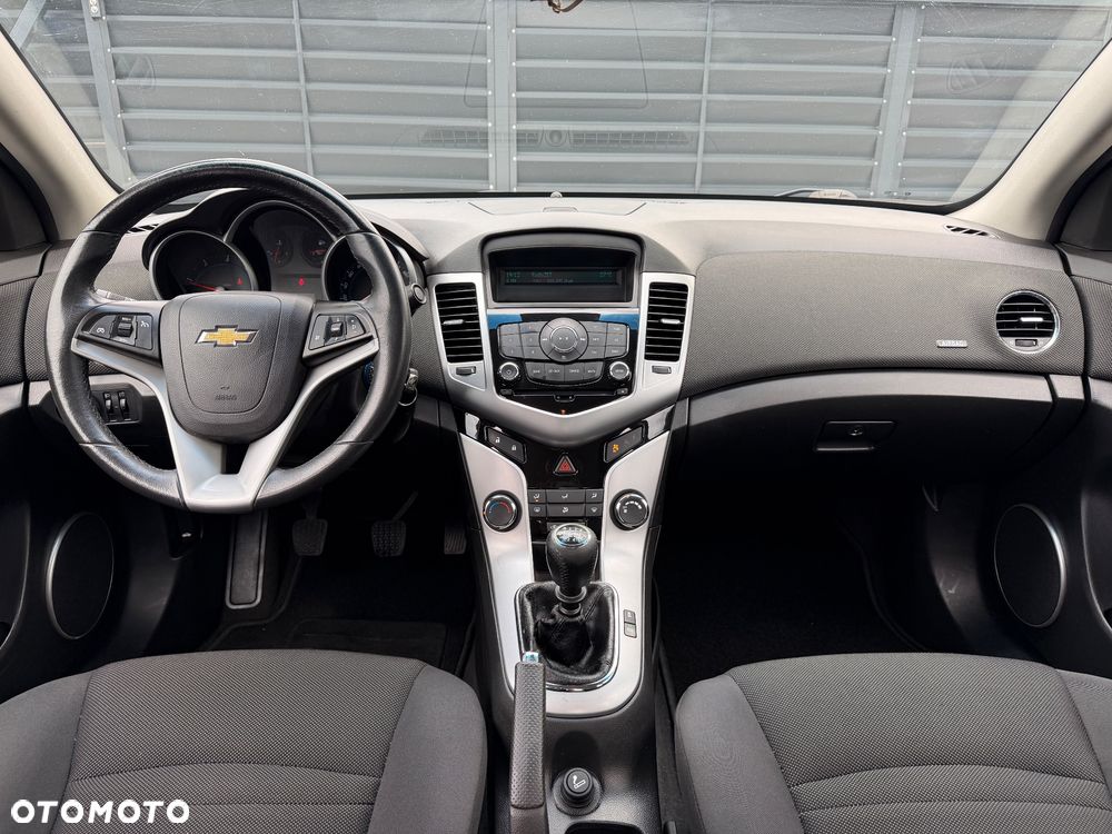 Chevrolet Cruze 1.7 D LT+ - 13
