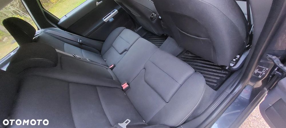 Volvo V50 D2 Momentum - 28