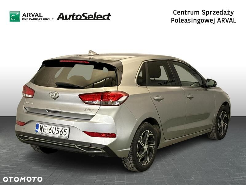 Hyundai i30 1.5 DPI Smart - 7