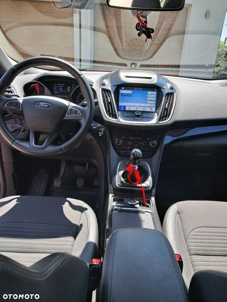 Ford Kuga 1.5 EcoBoost 2x4 Titanium - 13