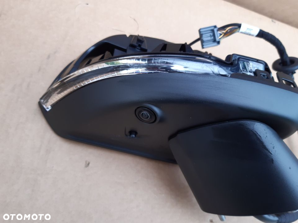 Lusterko prawe Volvo C40 XC-40 31477685 8+7 15 PIN lusterko zewnętrzne prawe Volvo C40 XC-40 kamera 360° BLIS automatyczne przyciemnianie funkcja pamięci 31 - 2