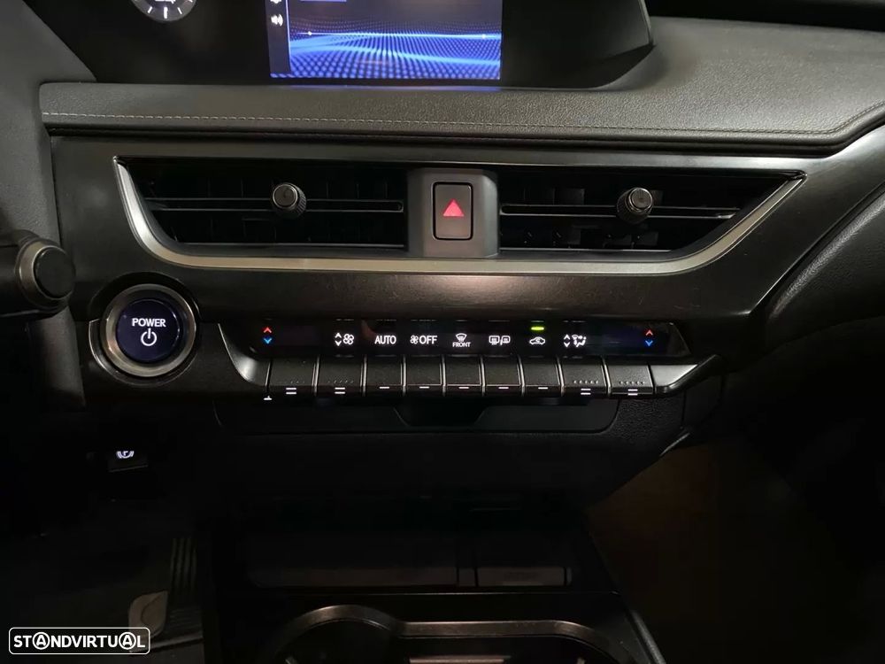 Lexus UX 250h Executive+ - 15