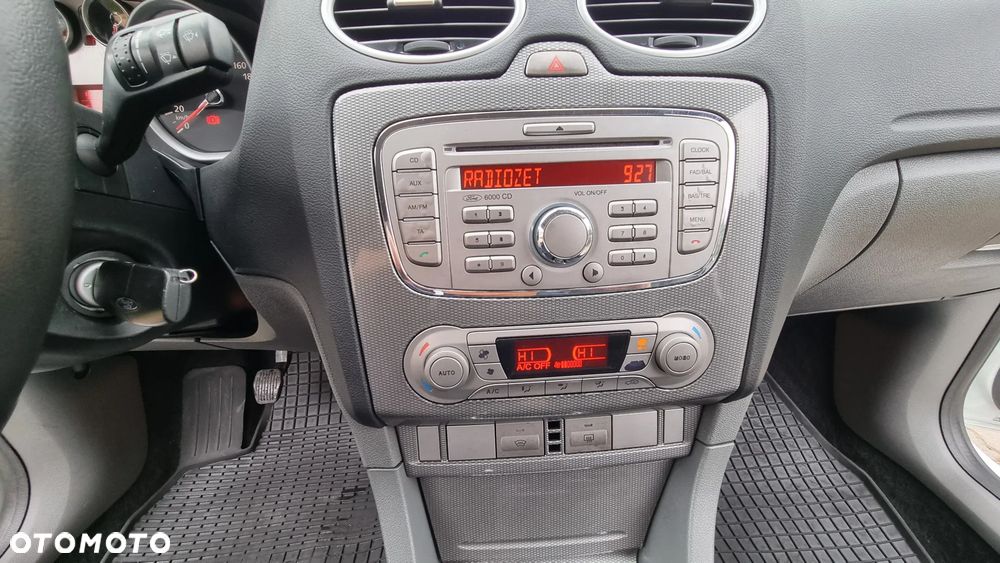 Ford Focus - 25