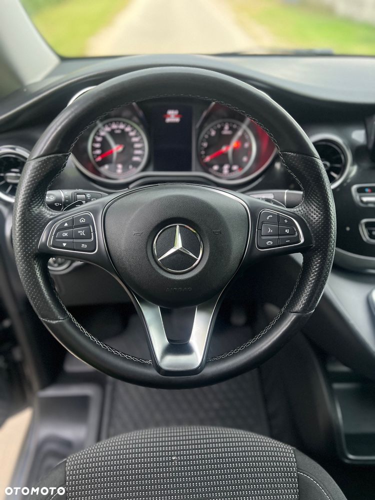 Mercedes-Benz Klasa V 220 d 9G-Tronic - 10