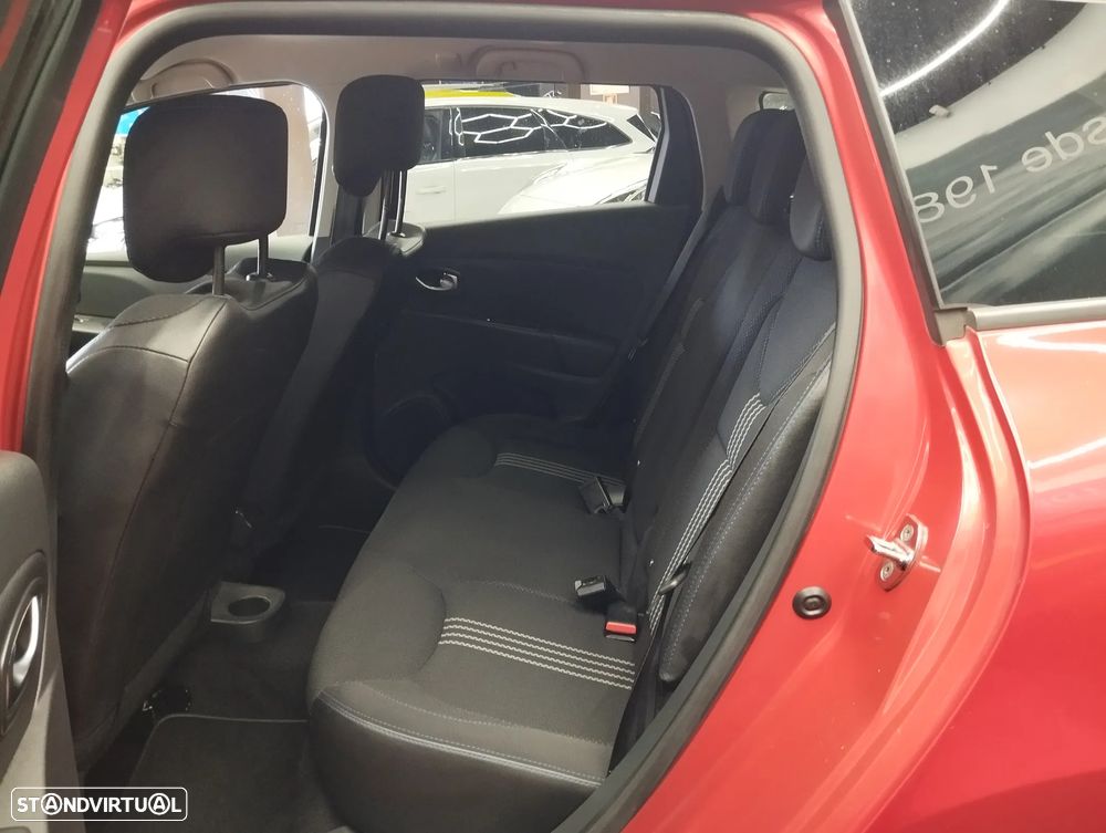 Renault Clio Sport Tourer 1.5 dCi GT Line - 12