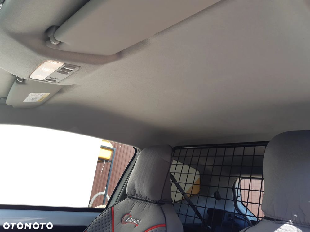 Volkswagen up! 1.0 move - 11