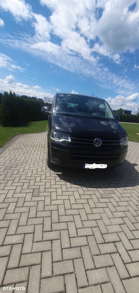 Volkswagen Multivan - 1