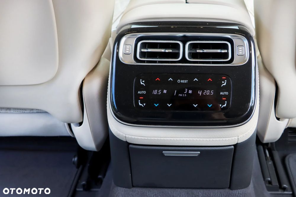 Mercedes-Benz Klasa S 500 4-Matic L 9G-TRONIC - 23