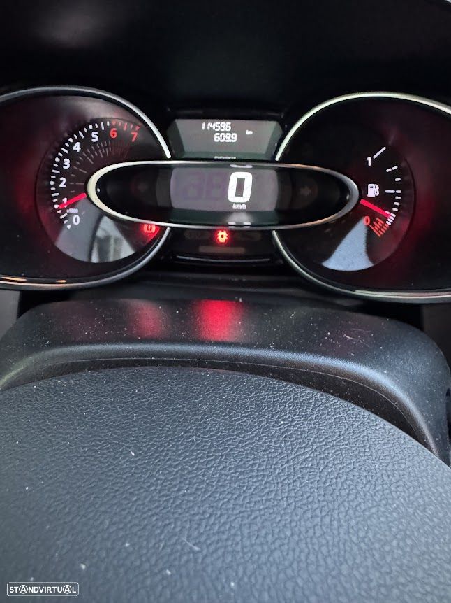 Renault Clio Sport Tourer 0.9 TCe Limited - 19