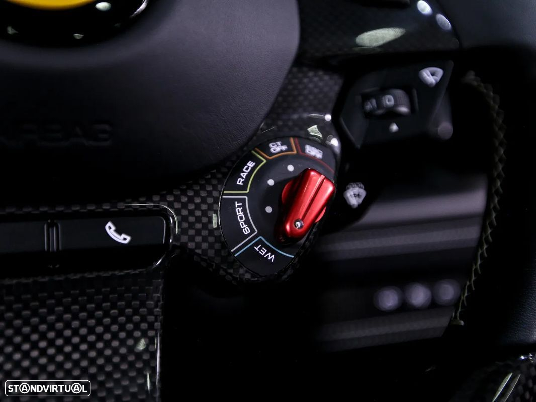Ferrari F8 Tributo Spider - 27