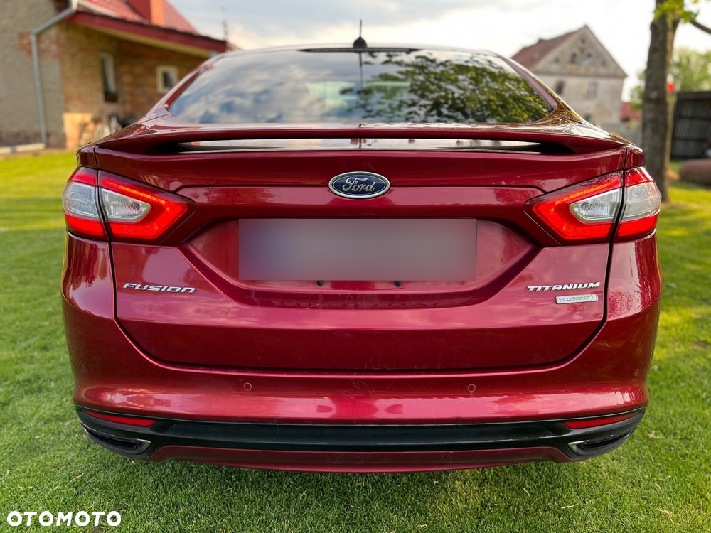 Ford Fusion 2.0 EcoBoost Titanium - 11