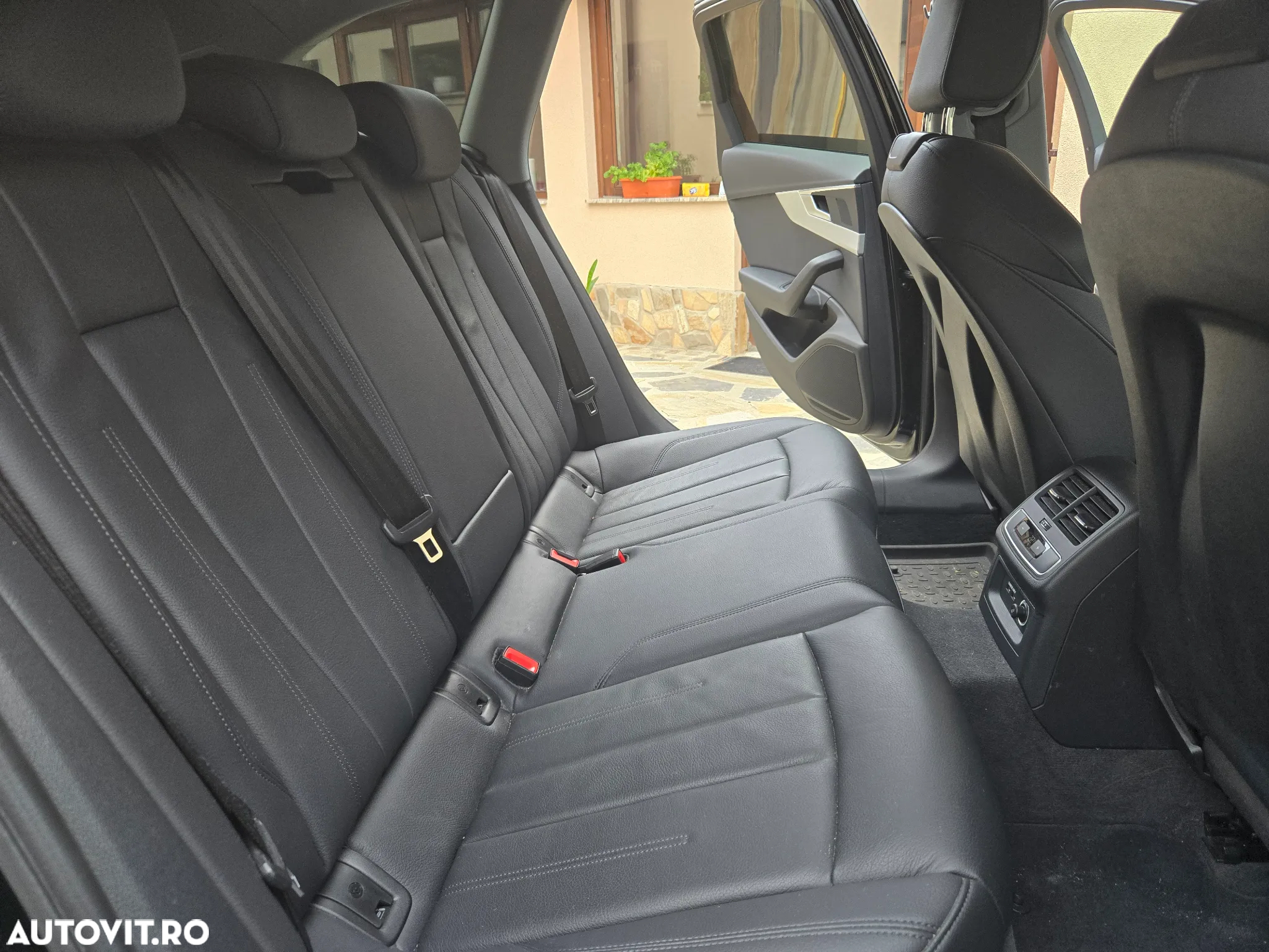 Audi A4 Avant 2.0 TDI S tronic quattro - 22