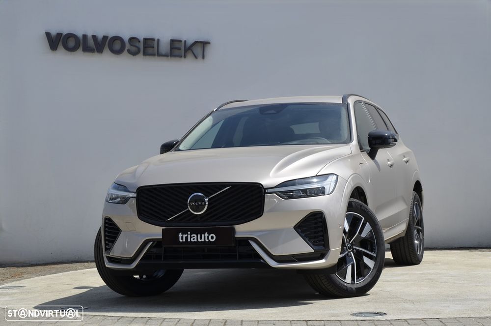 Volvo XC 60 2.0 T6 PHEV Plus Dark AWD - 42