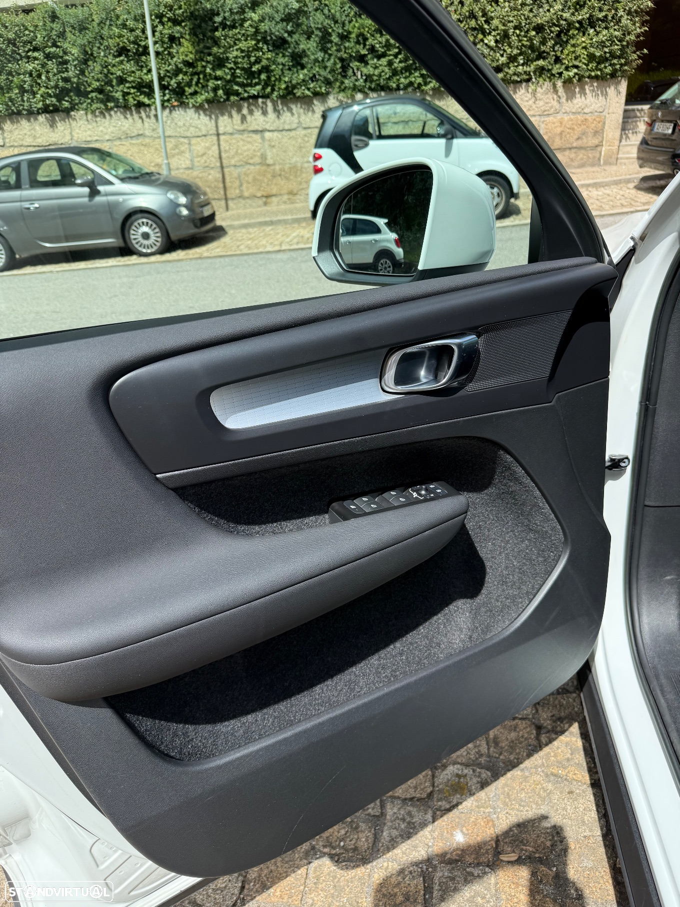 Volvo XC 40 1.5 T2 Momentum Plus - 14