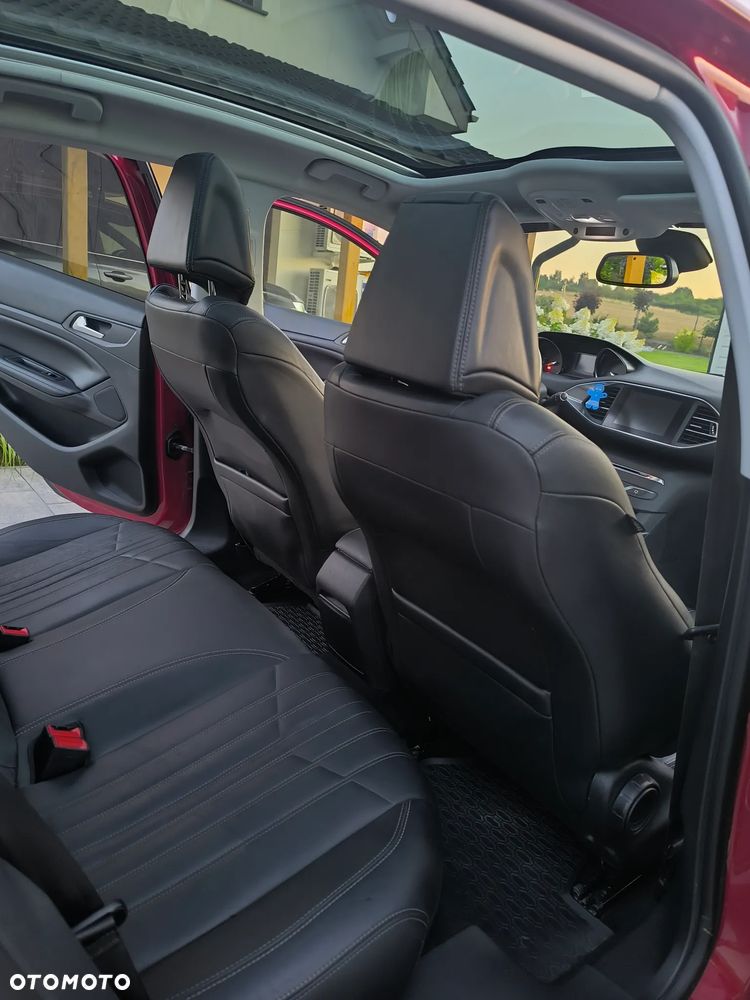 Peugeot 308 1.6 THP Allure - 16