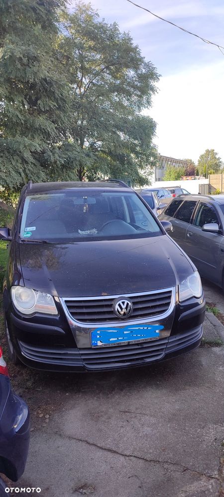 Volkswagen Touran - 1