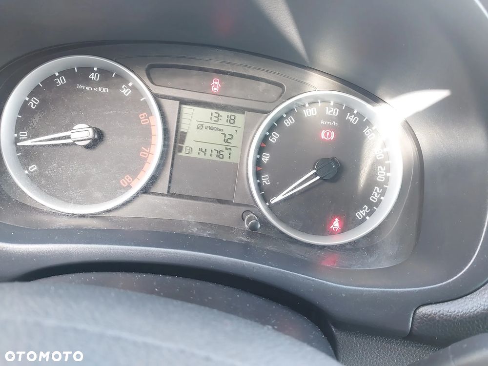 Skoda Roomster 2010 photo 4