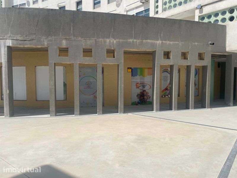 Loja de 140 m2 em pleno centro de Chaves - Grande imagem: 5/6