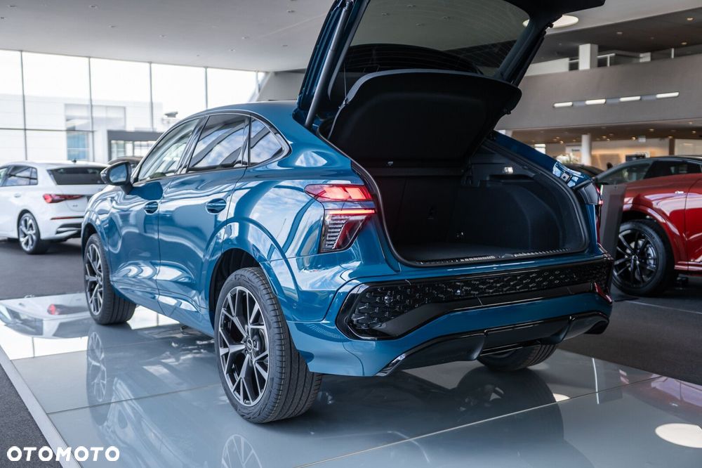 Audi Q3 Sportback - 9