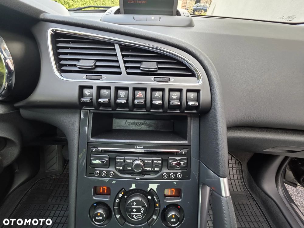 Peugeot 3008 155 THP Allure - 8