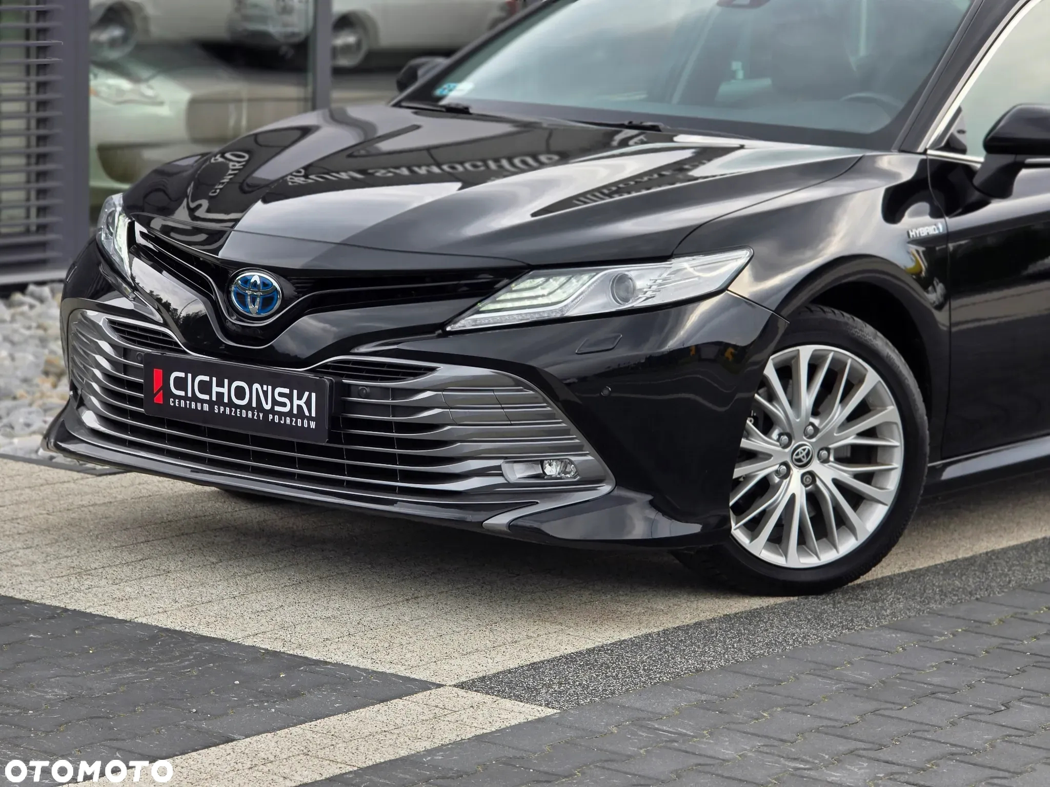 Toyota Camry 2.5 Hybrid Executive CVT - 29