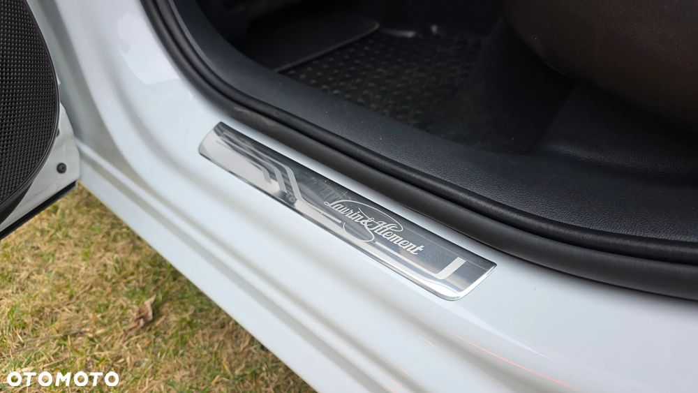 Skoda Superb 2.0 TDI L&K DSG - 33
