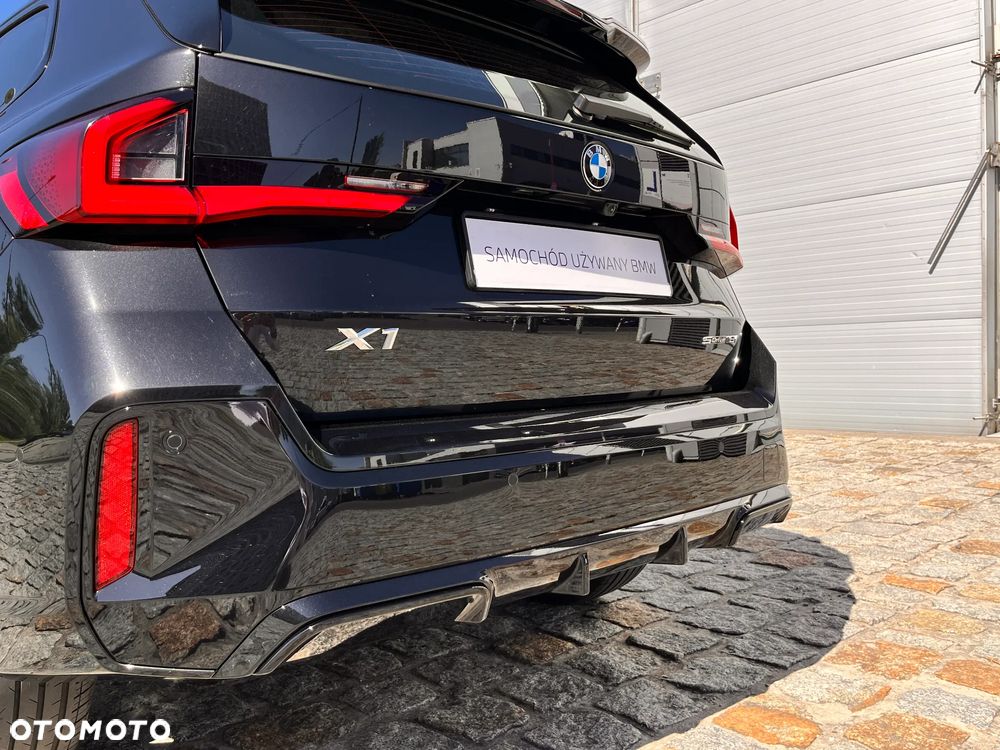 BMW X1 sDrive18i - 12
