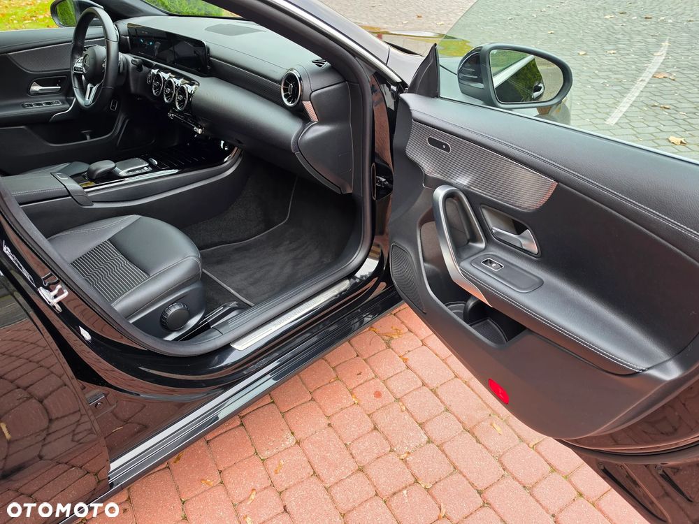 Mercedes-Benz CLA - 11